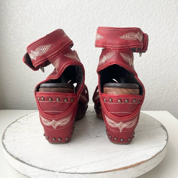 Lane Boots LEXINGTON Womens Red Wedges Western Sandals Wooden Heels Size 8 - Picture 2 of 11
